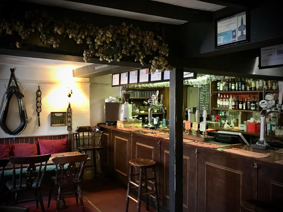 The White Horse Inn, Clun Екстер'єр фото