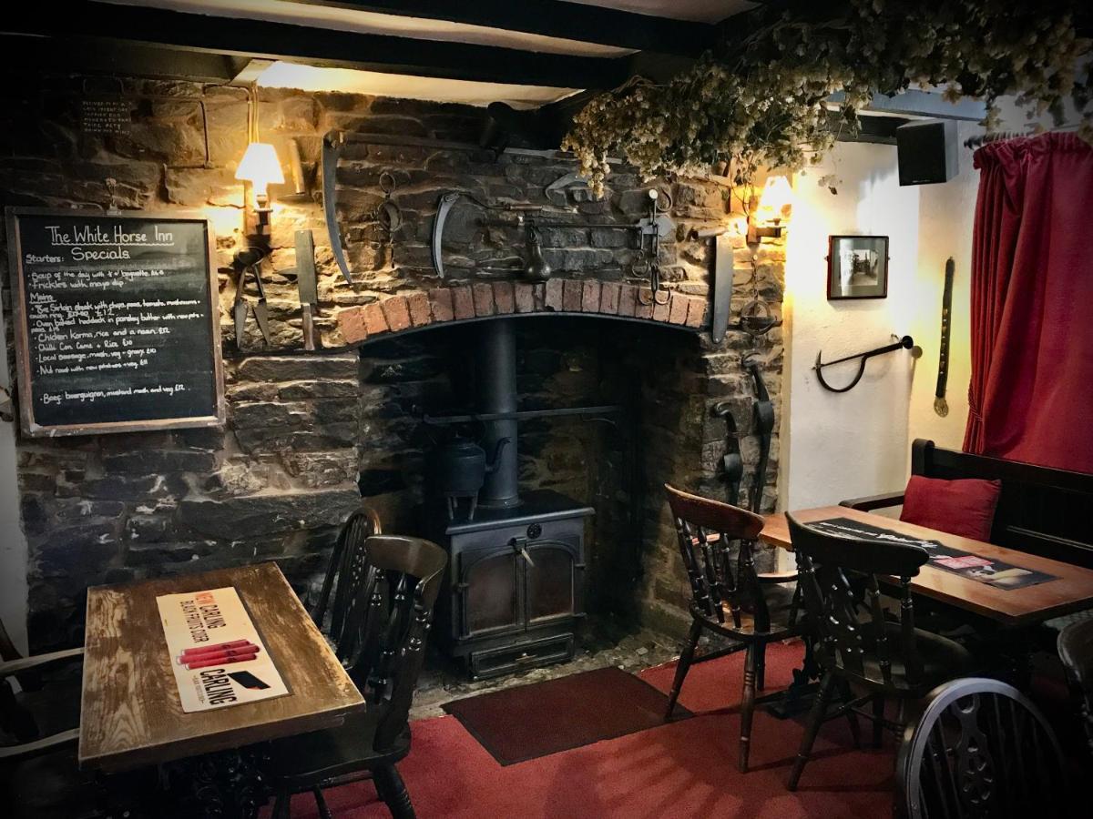 The White Horse Inn, Clun Екстер'єр фото