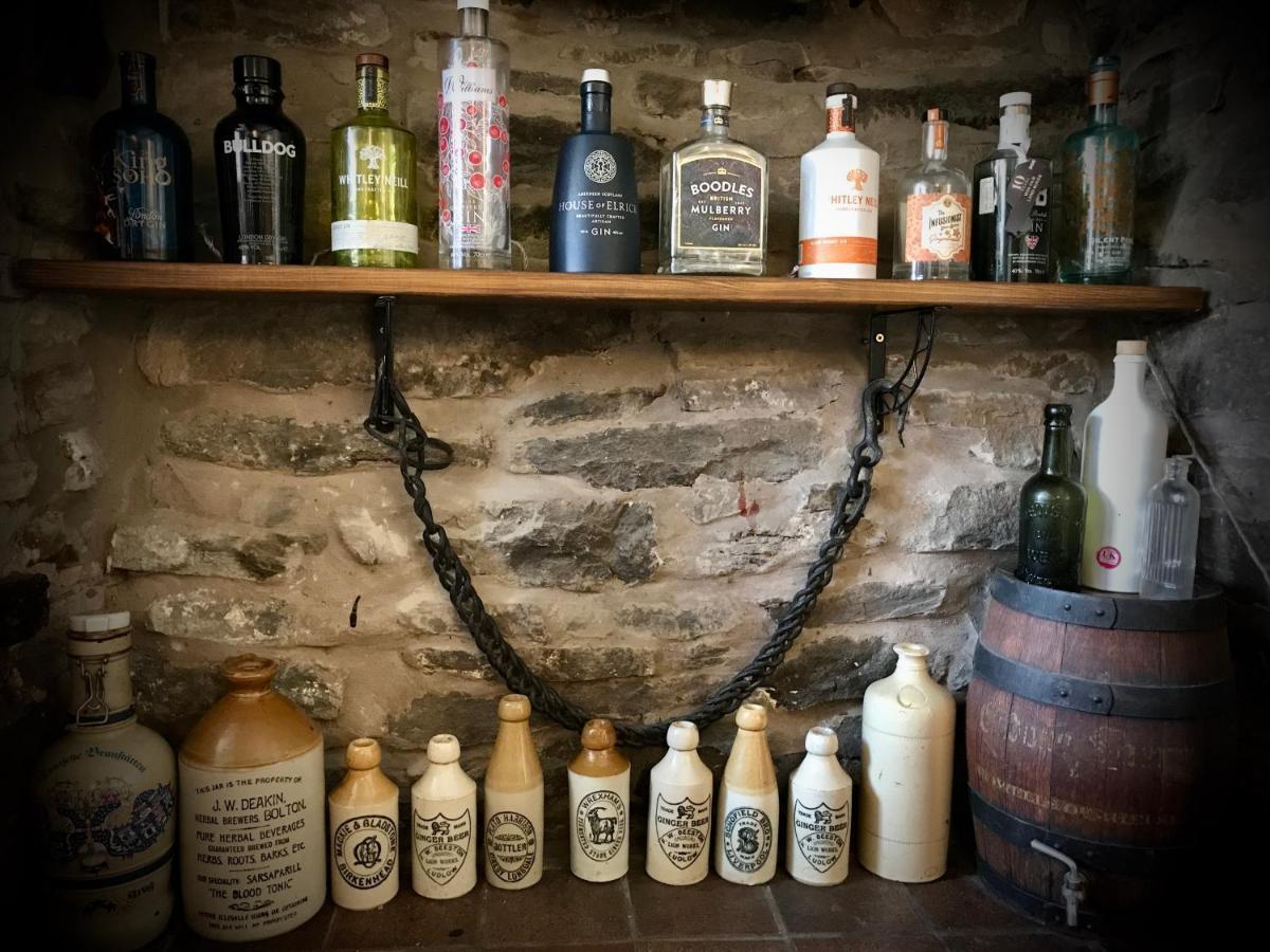 The White Horse Inn, Clun Екстер'єр фото
