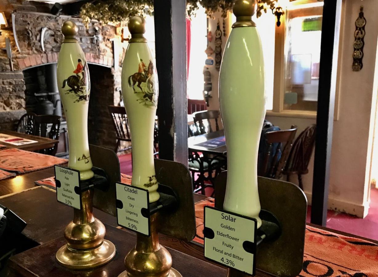 The White Horse Inn, Clun Екстер'єр фото